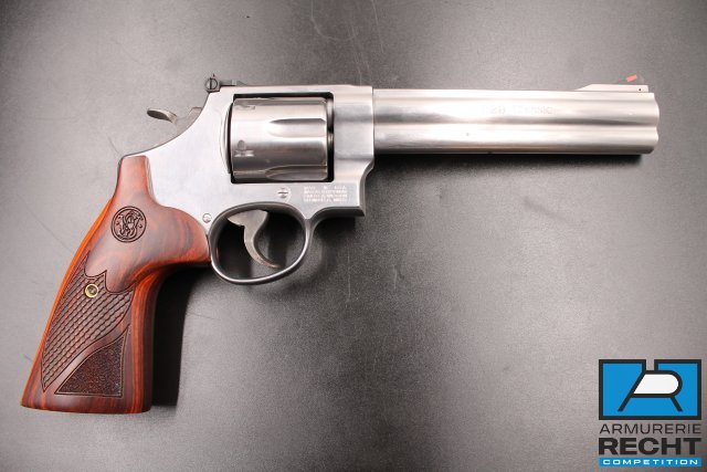 REVOLVER S&W MOD. 629 DELUXE